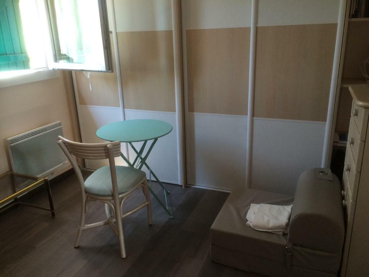 Villa De Vacances Au Calme Proche De La Mer 拉隆德莱丝莫里斯 外观 照片