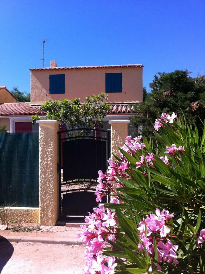 Villa De Vacances Au Calme Proche De La Mer 拉隆德莱丝莫里斯 外观 照片