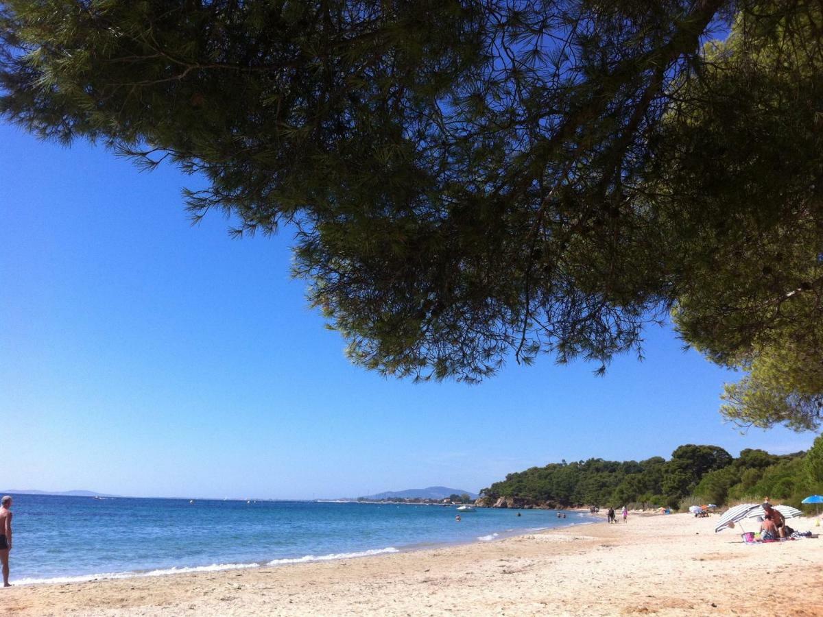 Villa De Vacances Au Calme Proche De La Mer 拉隆德莱丝莫里斯 外观 照片